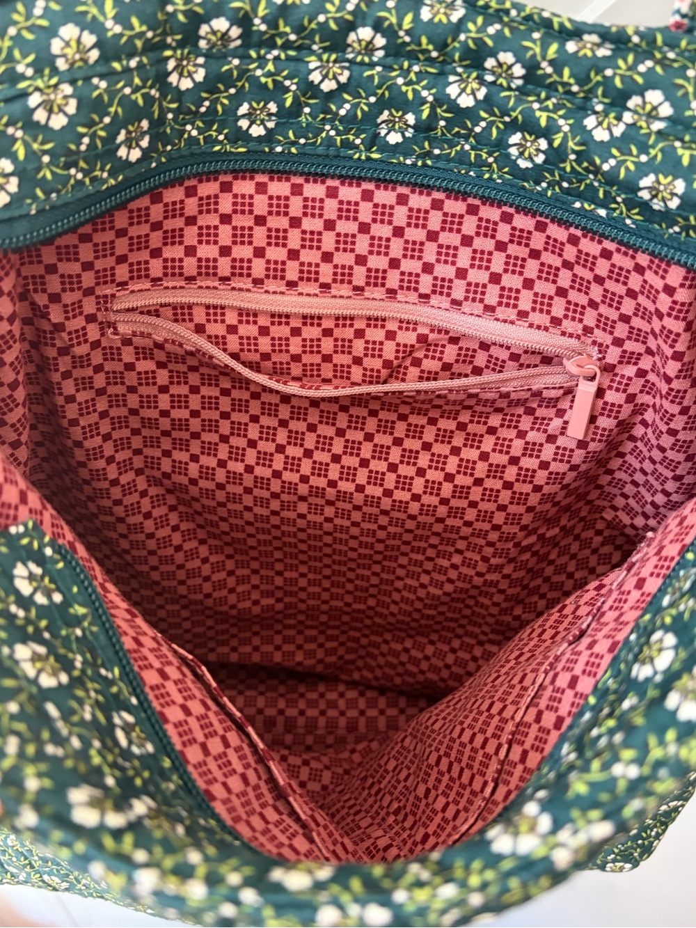 Vera Bradley Hathaway Small Tote Mistletoe Lattice New without tags - Picture 5 of 7